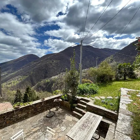 Casa Di Lui E Luise - Yoga - Ayurveda - Kraeuter - Falmenta